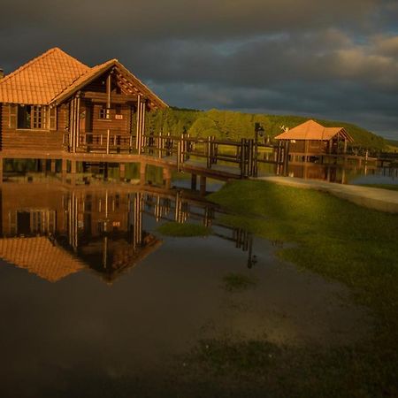 Vira Charme Resort Fernandes Pinheiro Exterior photo