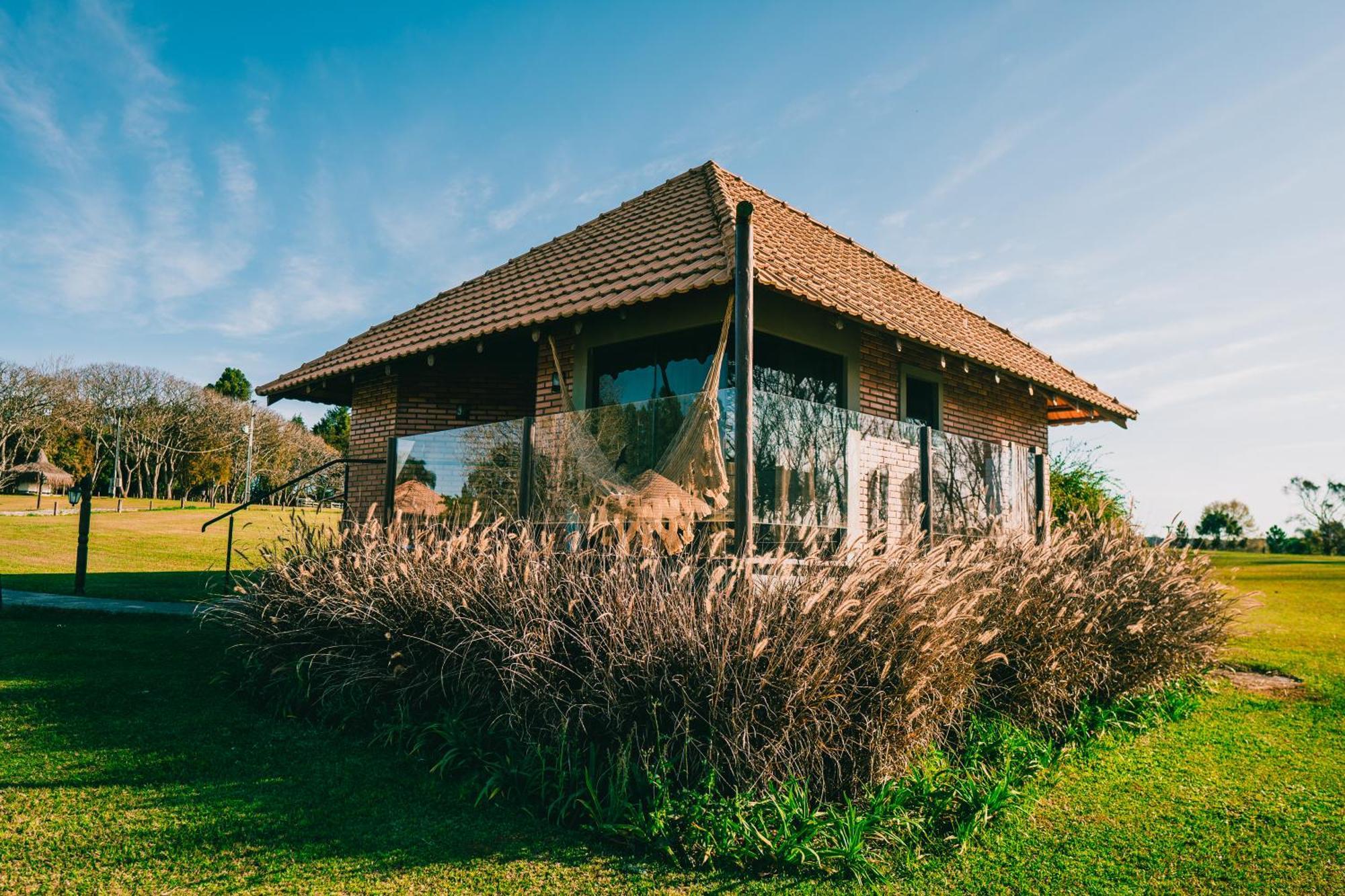 Vira Charme Resort Fernandes Pinheiro Exterior photo