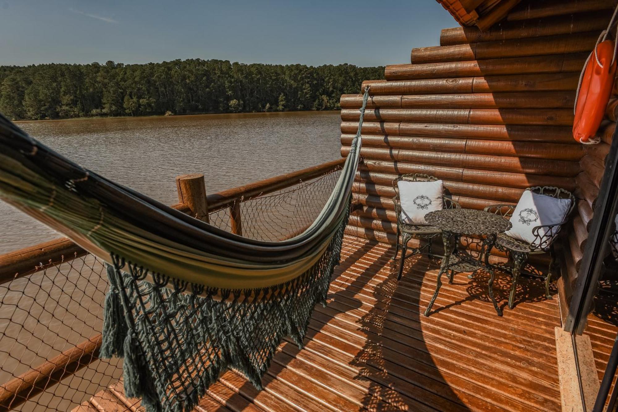 Vira Charme Resort Fernandes Pinheiro Exterior photo