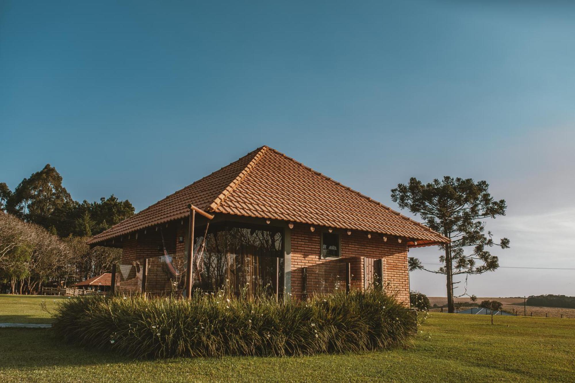 Vira Charme Resort Fernandes Pinheiro Exterior photo