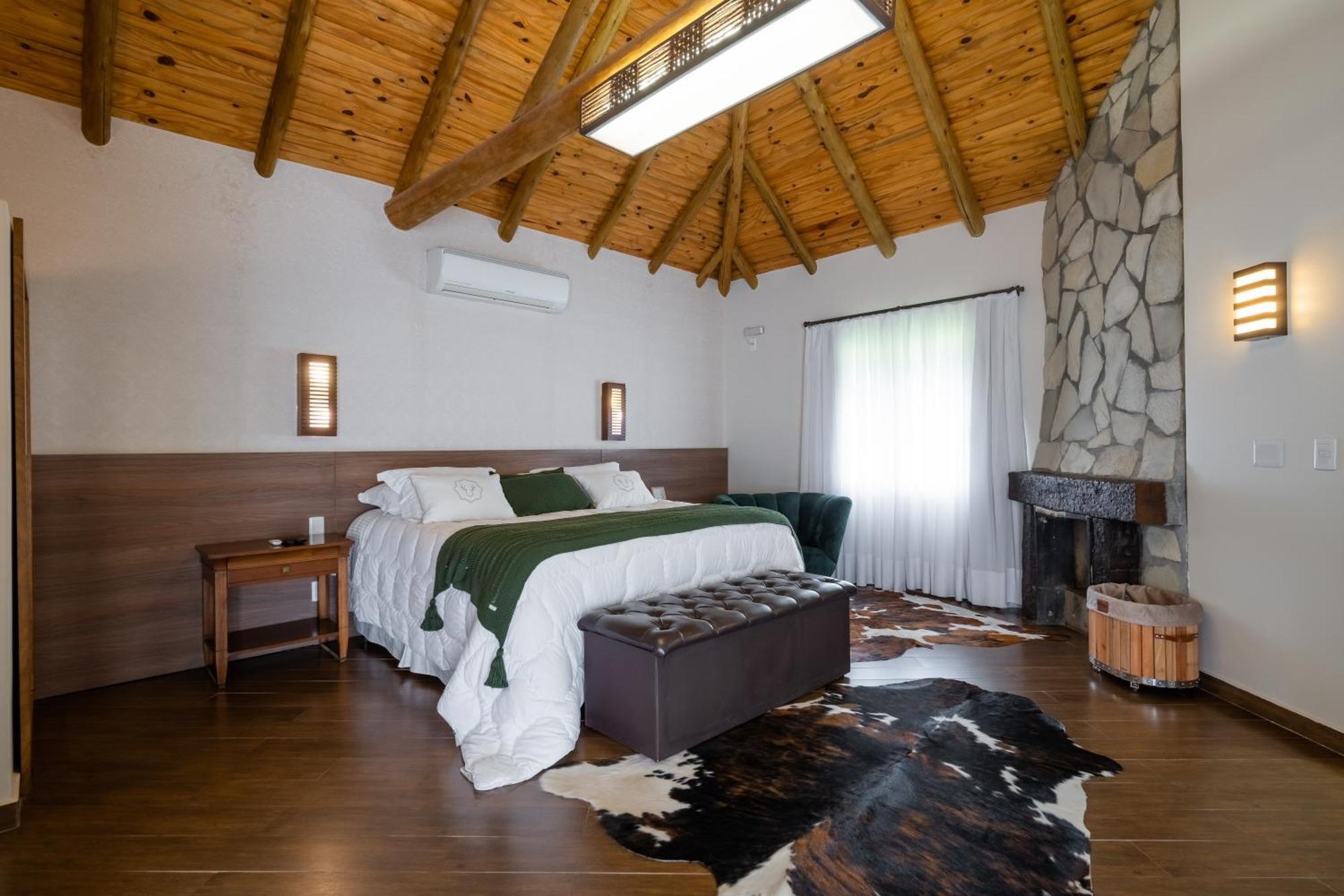 Vira Charme Resort Fernandes Pinheiro Exterior photo