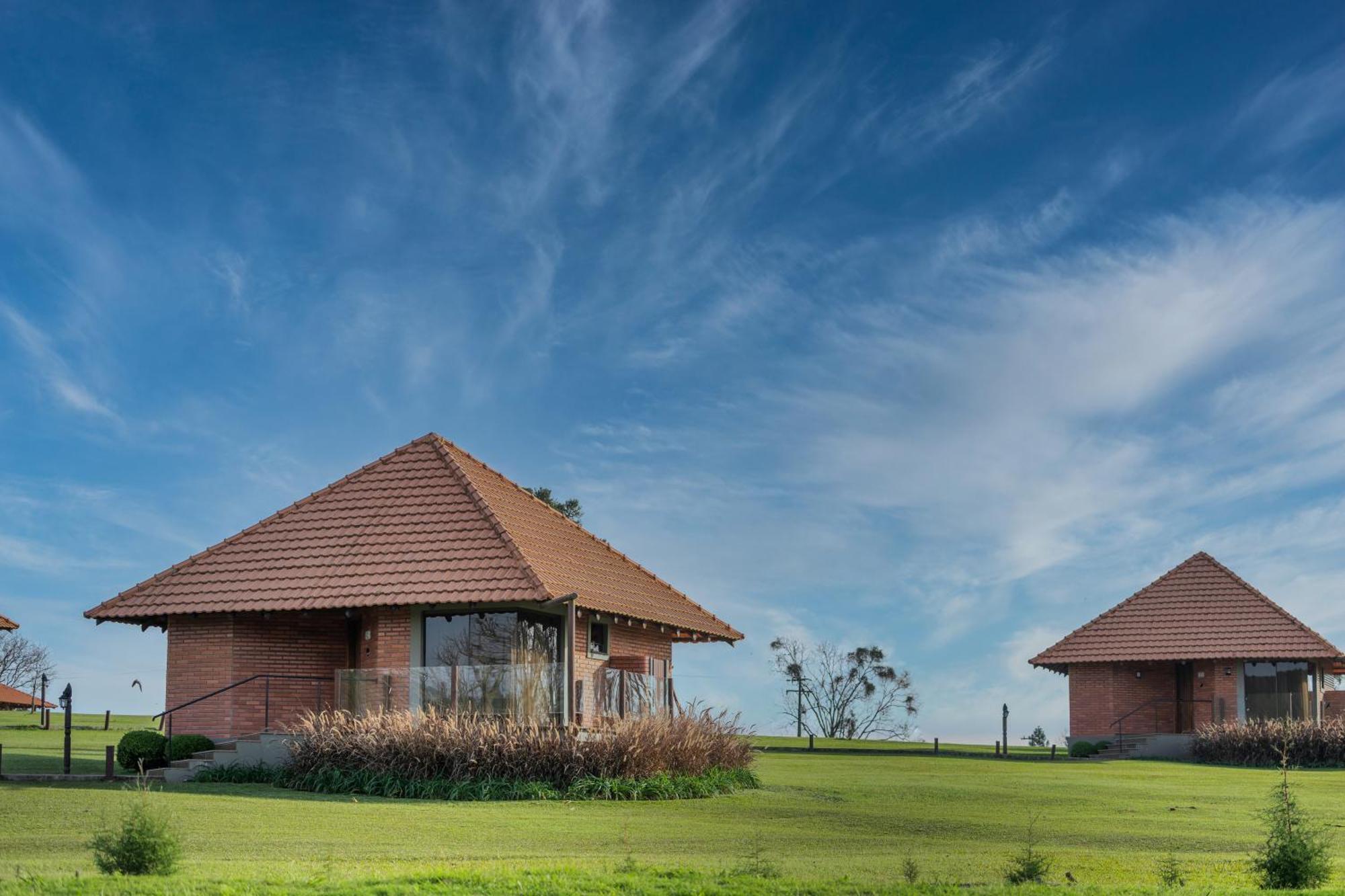 Vira Charme Resort Fernandes Pinheiro Exterior photo