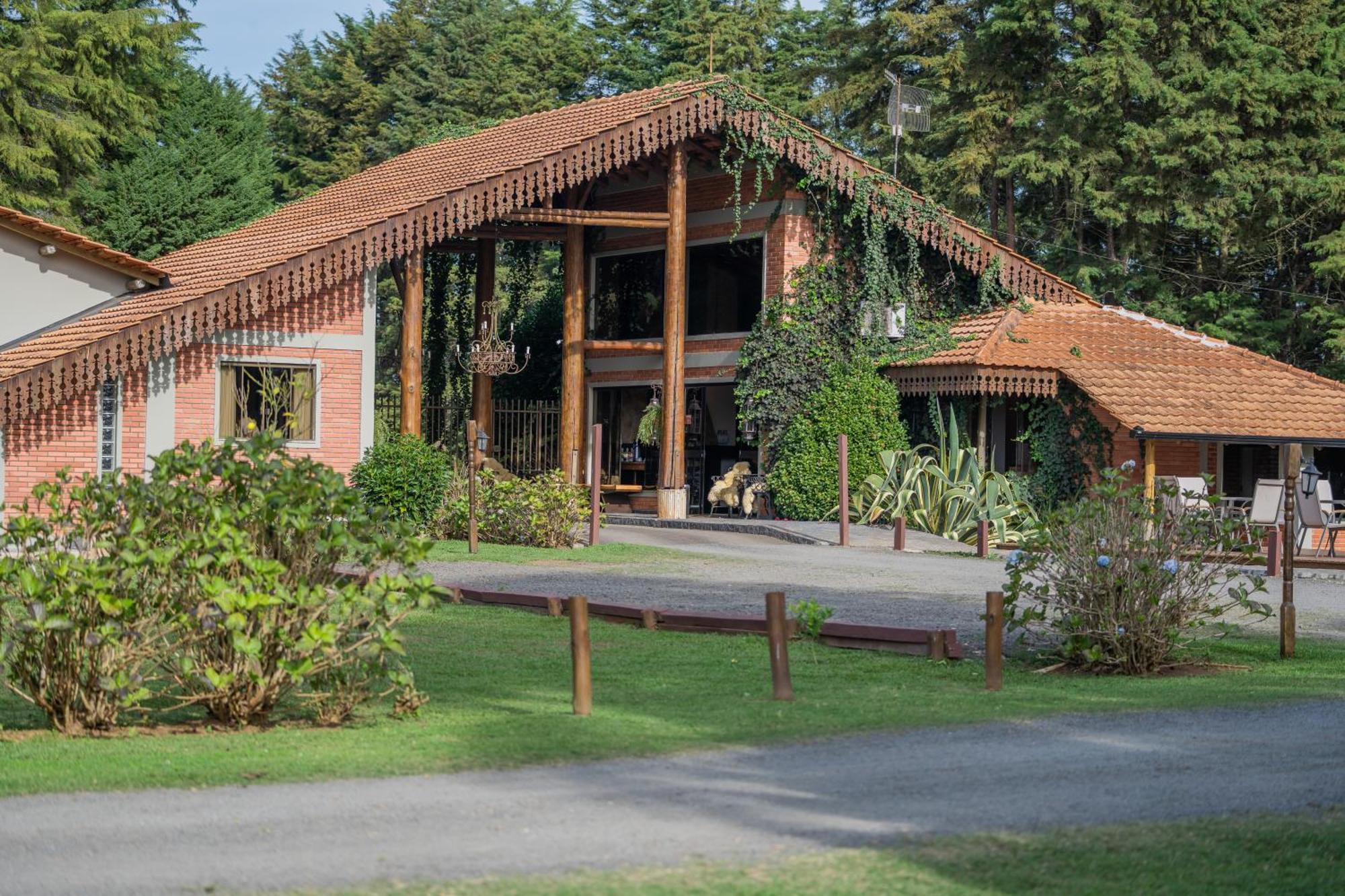 Vira Charme Resort Fernandes Pinheiro Exterior photo