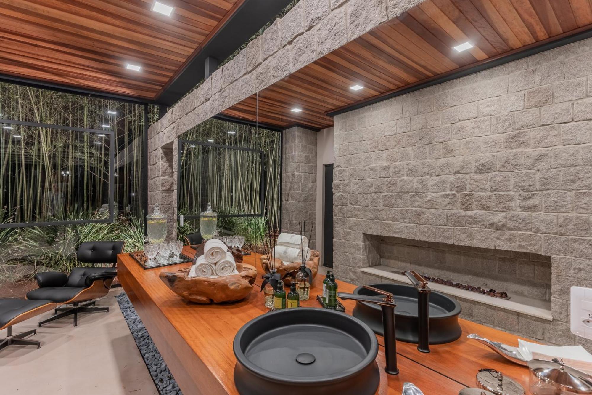 Vira Charme Resort Fernandes Pinheiro Exterior photo