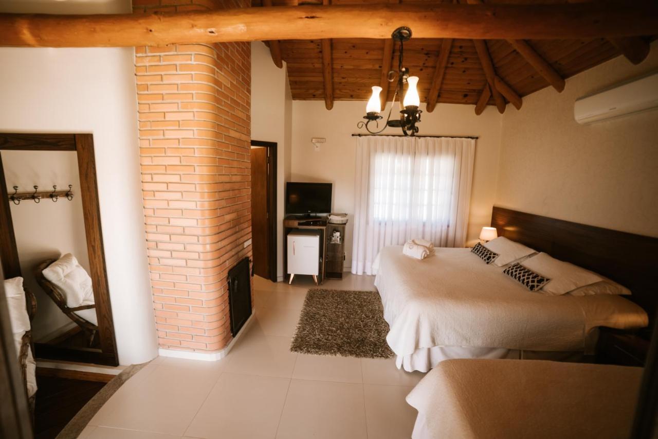 Vira Charme Resort Fernandes Pinheiro Exterior photo
