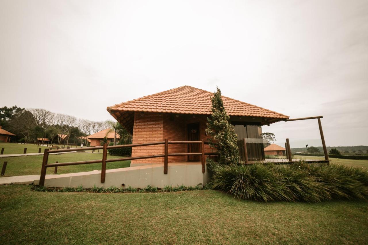 Vira Charme Resort Fernandes Pinheiro Exterior photo