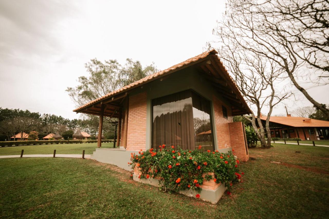 Vira Charme Resort Fernandes Pinheiro Exterior photo