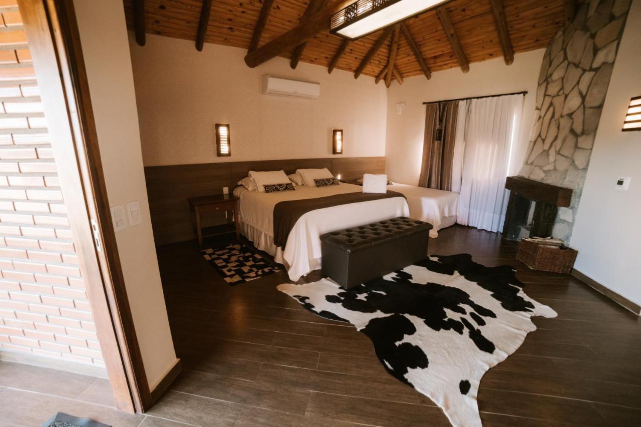 Vira Charme Resort Fernandes Pinheiro Exterior photo