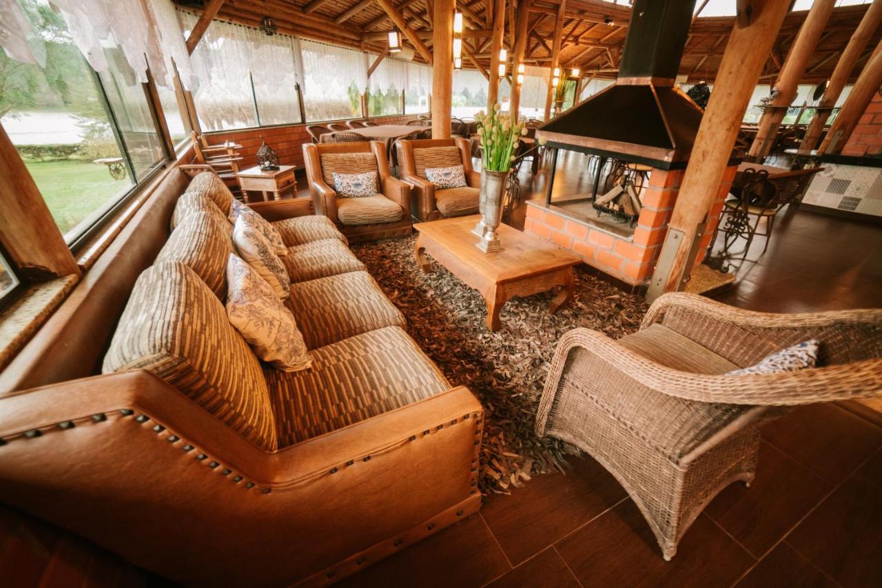 Vira Charme Resort Fernandes Pinheiro Exterior photo