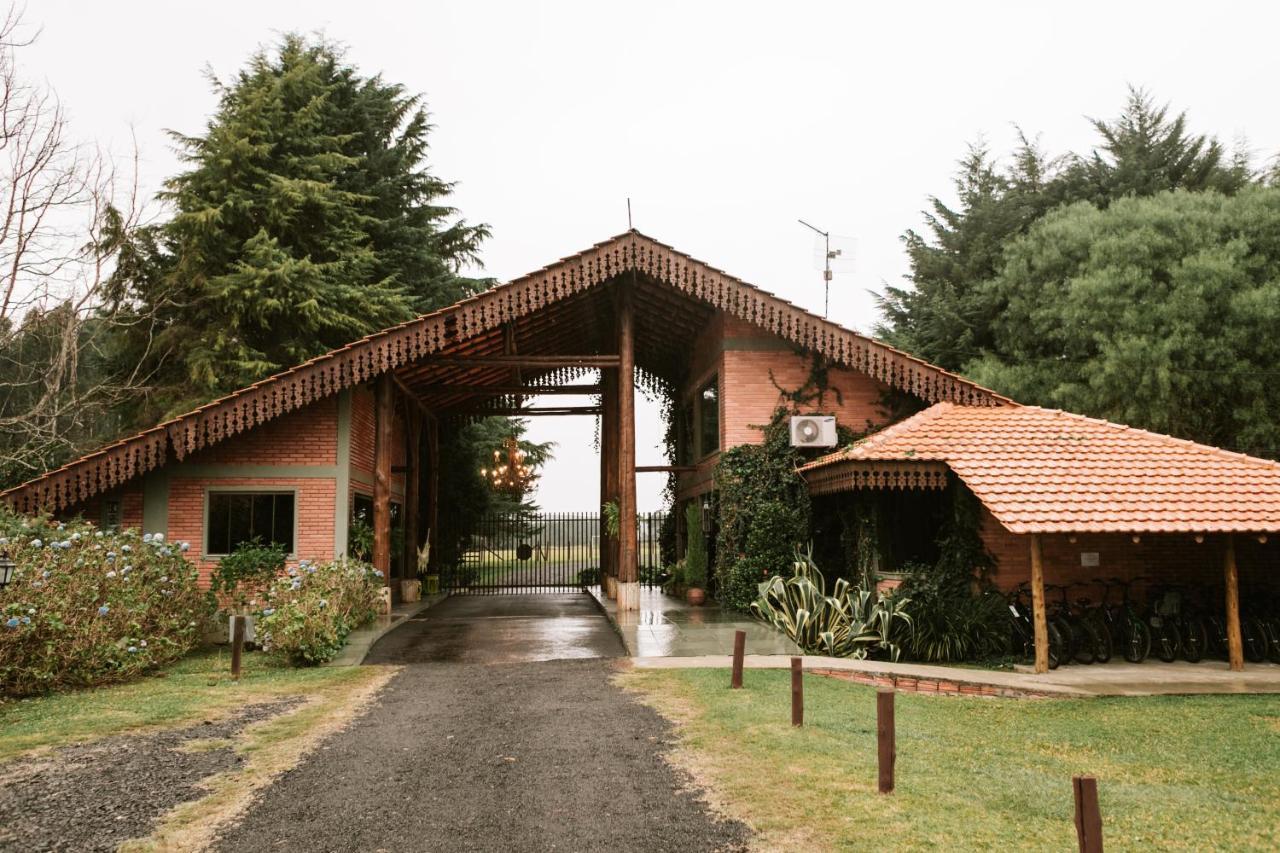 Vira Charme Resort Fernandes Pinheiro Exterior photo