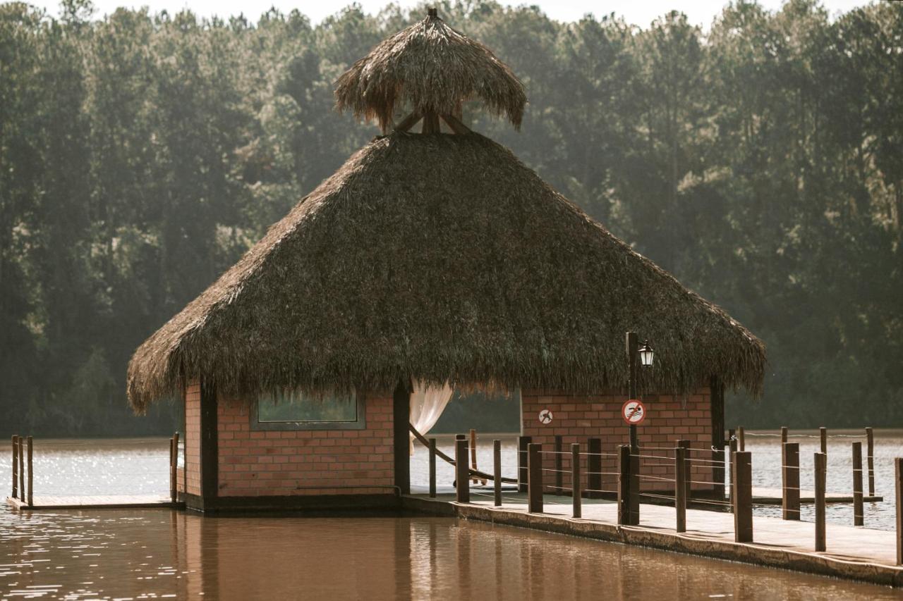 Vira Charme Resort Fernandes Pinheiro Exterior photo